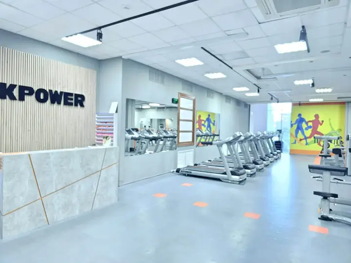 Ресепшен фитнес-клуба KPOWER в Воронеже